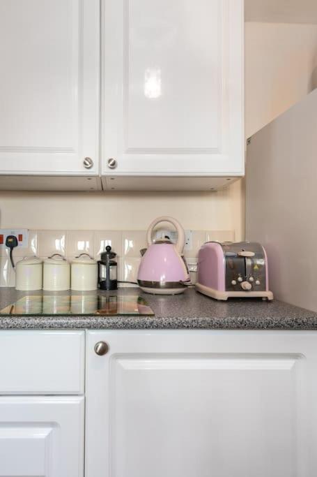 Coastal Cottage 'The Garden Cottage ' Hartland Extérieur photo