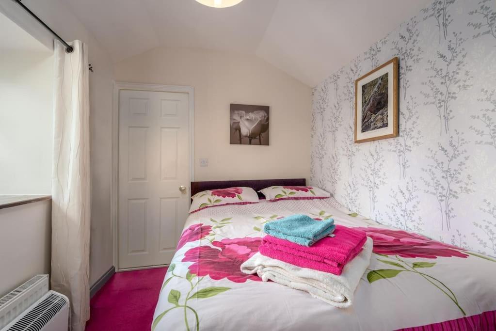 Coastal Cottage 'The Garden Cottage ' Hartland Extérieur photo